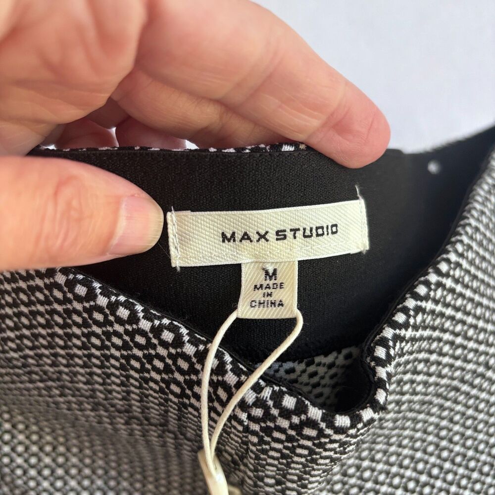 Max Studio Pull On Ankle Dress Pants Women's M Black White Retro Mod Comfort NWT - Picture 3 of 8